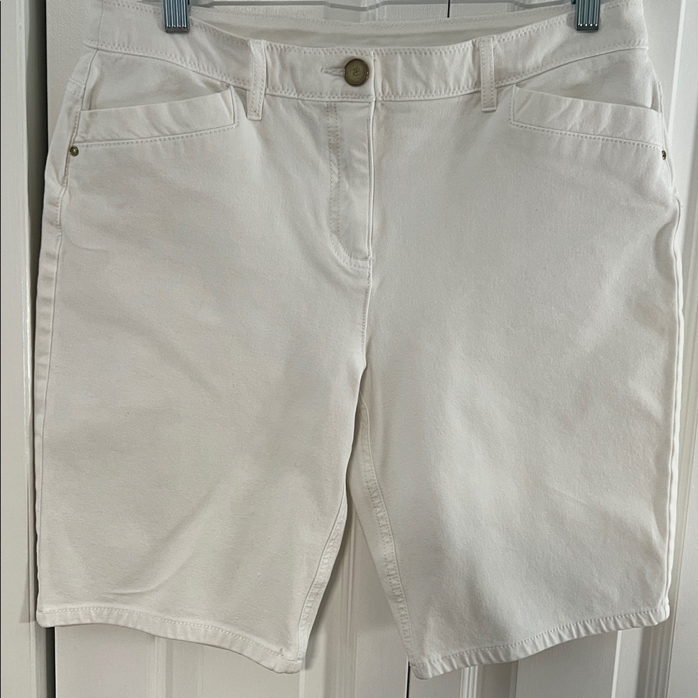 Chico's Classic White Bermudas
